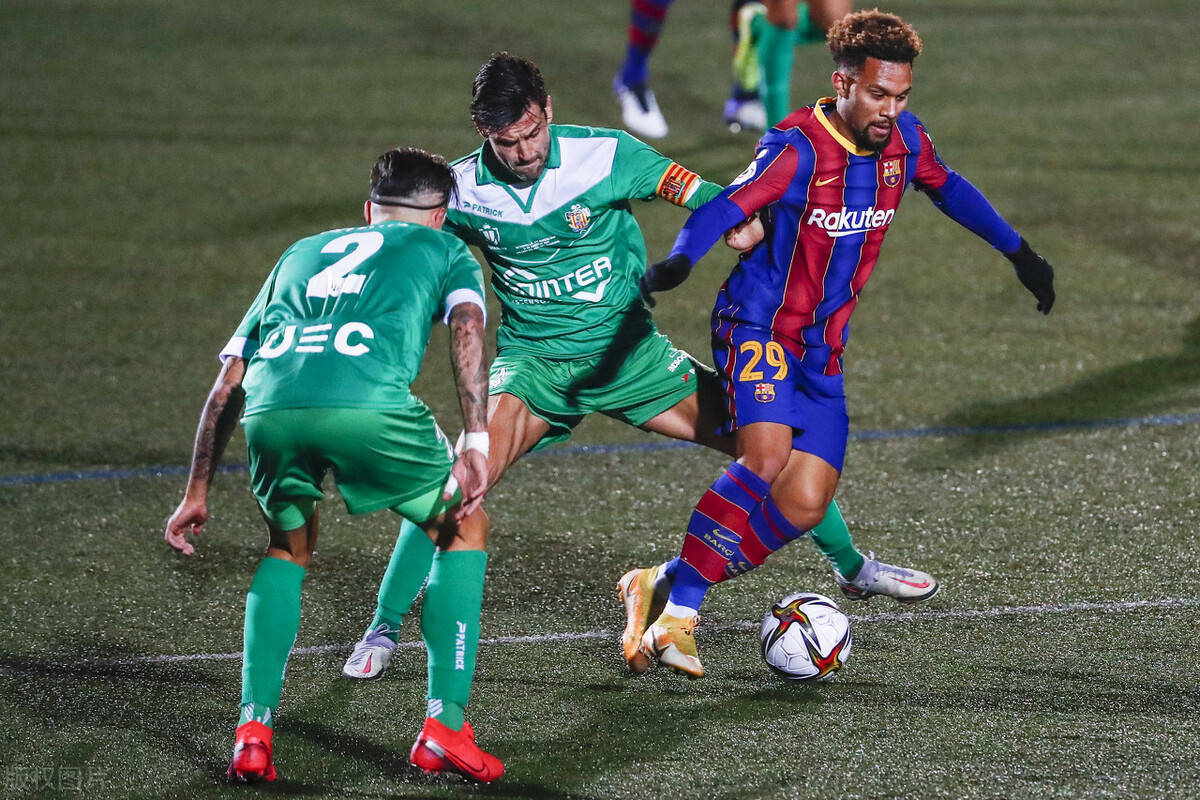 多米APP下载法国杯集结日走向成谜，底特律活塞单刀错失，悬念犹存，资深球员宣示担当的简单介绍