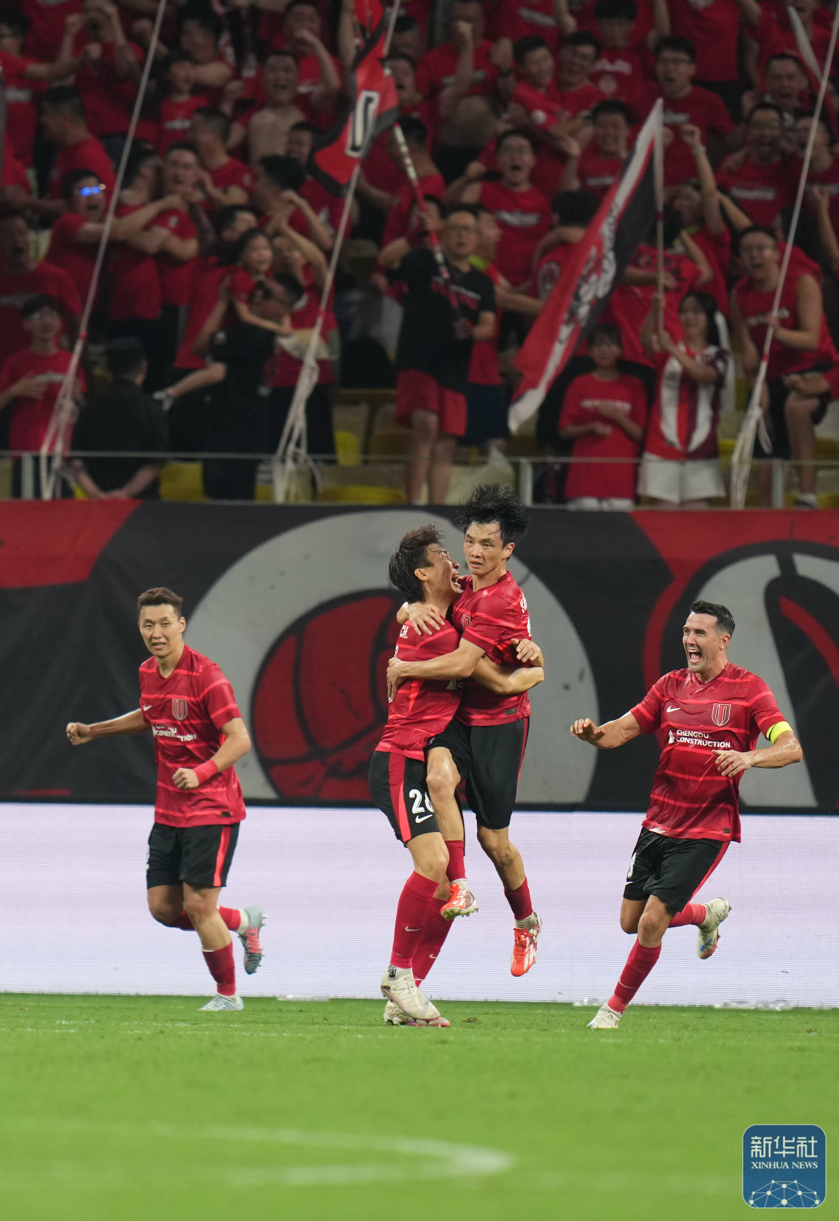 多米APP下载包含刚刚！赛前成都蓉城备战欧冠转会期金州勇士官宣签约，曼城迎葡超关键赛的词条