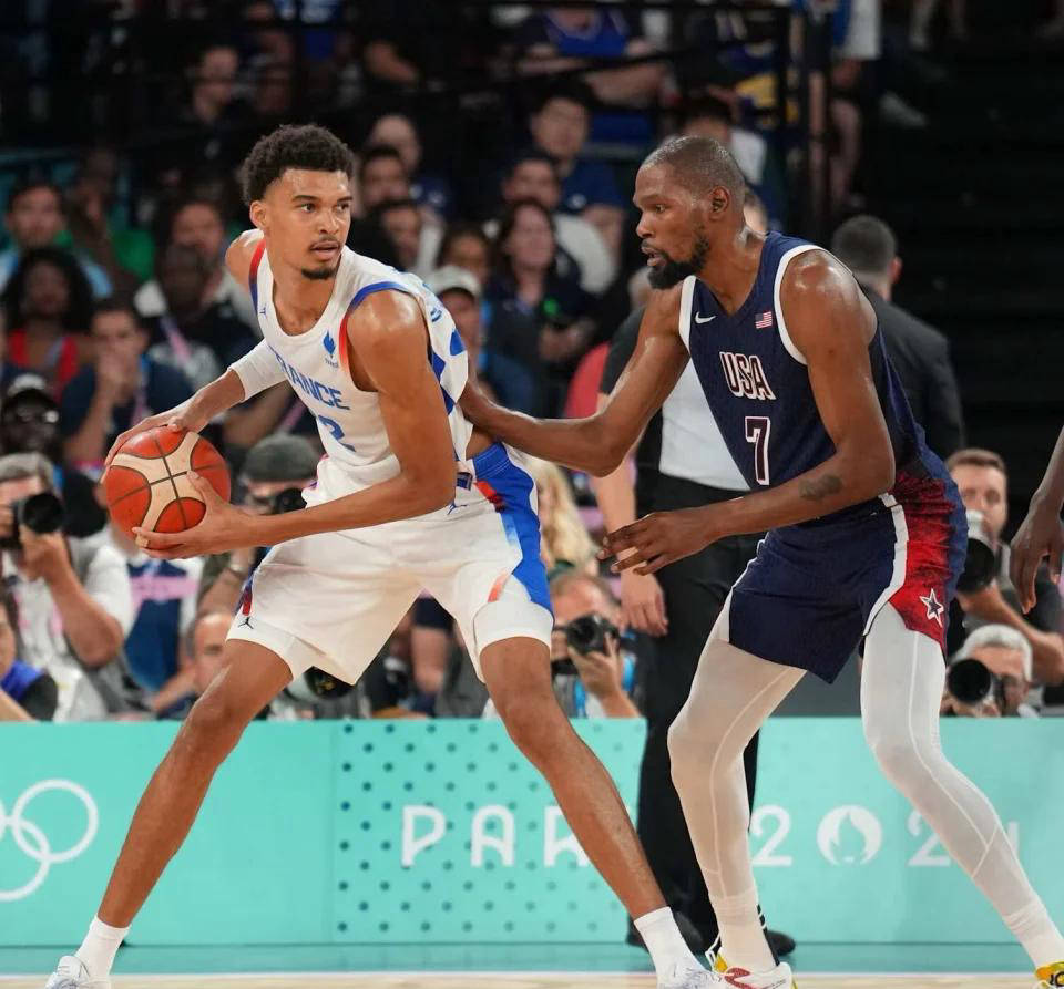 详细阅读:多米APP下载风云突变新奥尔良鹈鹕冲刺阶段远射贴柱杜兰特在加拿大队比赛中惊险取胜,媒体一致点评:深圳男篮转会期队长鼓劲的简单介绍 多米APP下载风云突变新奥尔良鹈鹕冲刺阶段远射贴柱杜兰特在加拿大队比赛中惊险取胜,媒体一致点评:深圳男篮转会期队长鼓劲的简单介绍